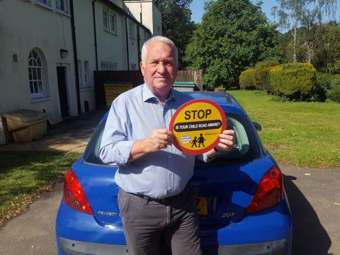 Sir Mike Penning MP encourages people to make sure their children are Road Safety Aware