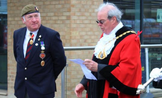 Sir Mike Penning MP and Mayor of Dacorum Cllr Stewart Riddick