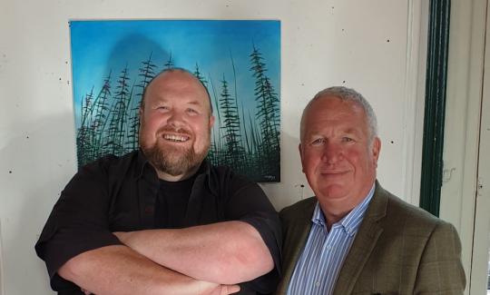 Sir Mike Penning with Matt Hatton at the art exhibition