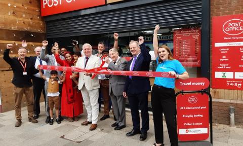 Opening of new Post Office in Marlowes, Hemel Hempstead
