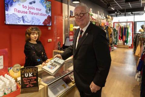 Sir Mike Penning MP visits the BHF Shop in Marlowes, Hemel Hempstead
